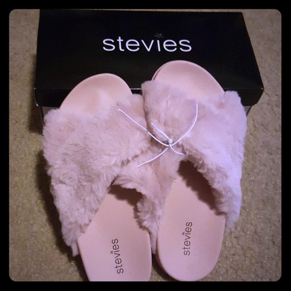 Stevie blush slippers